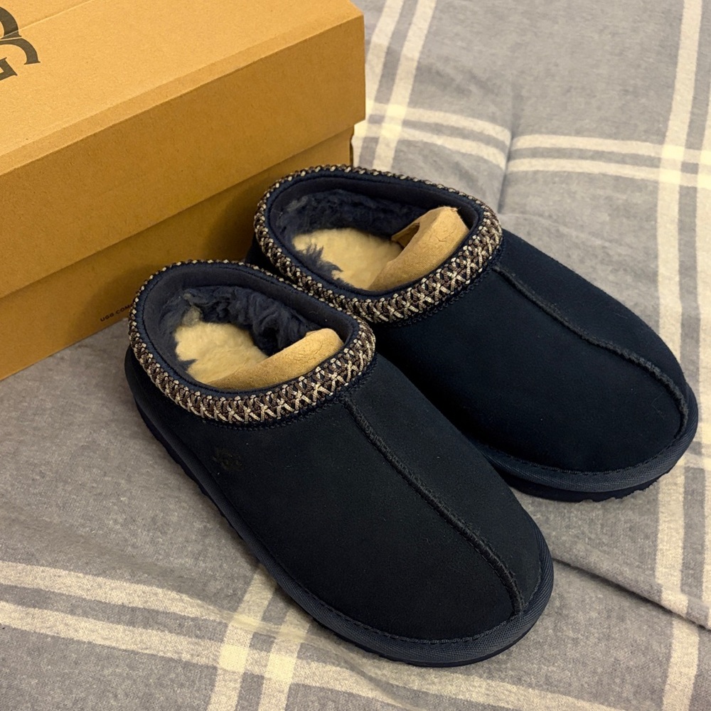 UGG Kids Tasman II Style Size 1